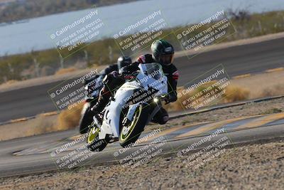 media/Dec-18-2022-SoCal Trackdays (Sun) [[8099a50955]]/Turn 14 (940am)/